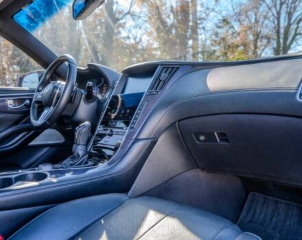 Чорний Інфініті Q60, об'ємом двигуна 3 л та пробігом 45 тис. км за 4000 $, фото 8 на Automoto.ua