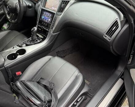 Черный Инфинити Q60, объемом двигателя 3 л и пробегом 55 тыс. км за 27500 $, фото 6 на Automoto.ua