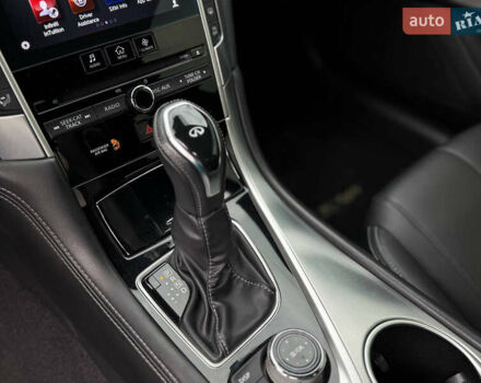 Черный Инфинити Q60, объемом двигателя 3 л и пробегом 97 тыс. км за 21400 $, фото 18 на Automoto.ua