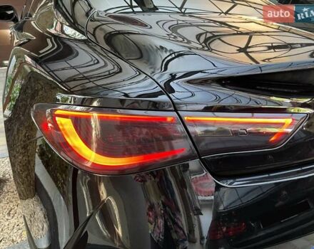 Черный Инфинити Q60, объемом двигателя 3 л и пробегом 64 тыс. км за 24999 $, фото 31 на Automoto.ua