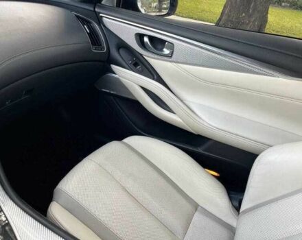 Красный Инфинити Q60, объемом двигателя 3 л и пробегом 55 тыс. км за 4950 $, фото 13 на Automoto.ua