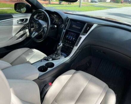 Красный Инфинити Q60, объемом двигателя 3 л и пробегом 55 тыс. км за 4950 $, фото 16 на Automoto.ua