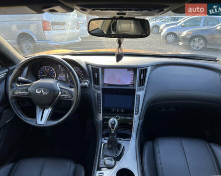 Красный Инфинити Q60, объемом двигателя 3 л и пробегом 91 тыс. км за 19500 $, фото 13 на Automoto.ua