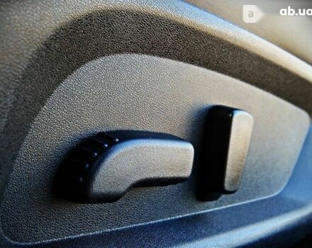 Инфинити Q60, объемом двигателя 2 л и пробегом 107 тыс. км за 23950 $, фото 8 на Automoto.ua