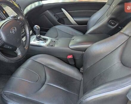 Серый Инфинити Q60, объемом двигателя 3.7 л и пробегом 90 тыс. км за 15500 $, фото 8 на Automoto.ua