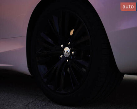 Серый Инфинити Q60, объемом двигателя 3 л и пробегом 130 тыс. км за 25499 $, фото 22 на Automoto.ua