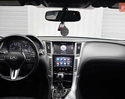 Серый Инфинити Q60, объемом двигателя 3 л и пробегом 162 тыс. км за 19500 $, фото 30 на Automoto.ua