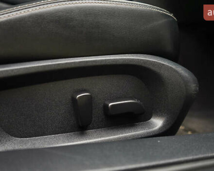 Серый Инфинити Q60, объемом двигателя 3 л и пробегом 162 тыс. км за 19500 $, фото 49 на Automoto.ua