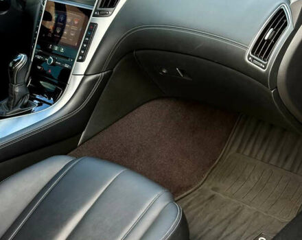 Сірий Інфініті Q60, об'ємом двигуна 1.99 л та пробігом 120 тис. км за 18950 $, фото 15 на Automoto.ua