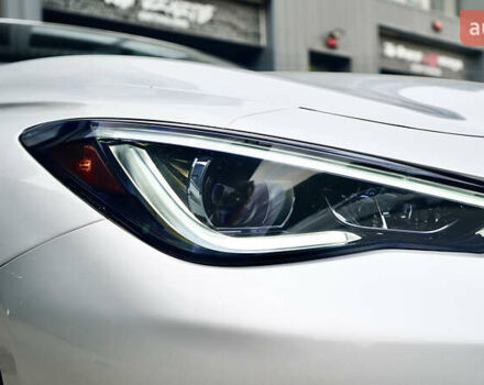 Серый Инфинити Q60, объемом двигателя 3 л и пробегом 162 тыс. км за 19500 $, фото 3 на Automoto.ua