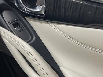 Серый Инфинити Q60, объемом двигателя 3 л и пробегом 45 тыс. км за 25000 $, фото 1 на Automoto.ua