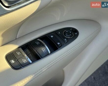 Белый Инфинити Q70, объемом двигателя 3.7 л и пробегом 143 тыс. км за 12790 $, фото 16 на Automoto.ua