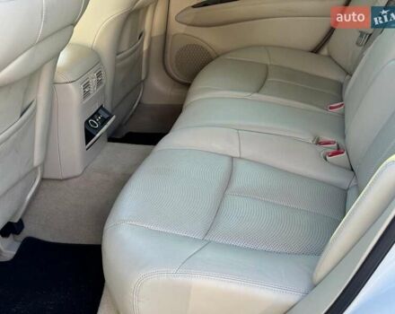 Белый Инфинити Q70, объемом двигателя 3.7 л и пробегом 143 тыс. км за 12790 $, фото 23 на Automoto.ua