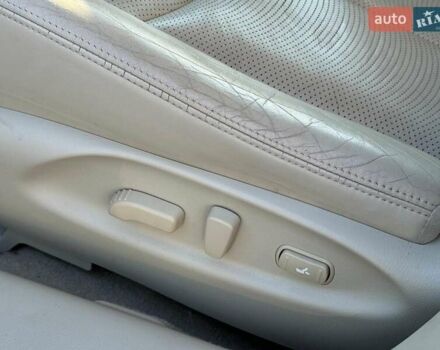 Белый Инфинити Q70, объемом двигателя 3.7 л и пробегом 143 тыс. км за 12790 $, фото 20 на Automoto.ua