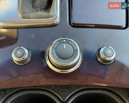 Белый Инфинити Q70, объемом двигателя 3.7 л и пробегом 143 тыс. км за 12790 $, фото 37 на Automoto.ua