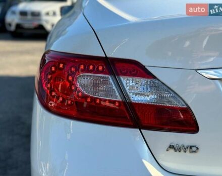 Белый Инфинити Q70, объемом двигателя 3.7 л и пробегом 143 тыс. км за 12790 $, фото 10 на Automoto.ua