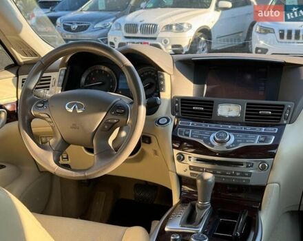 Белый Инфинити Q70, объемом двигателя 3.7 л и пробегом 143 тыс. км за 12790 $, фото 31 на Automoto.ua