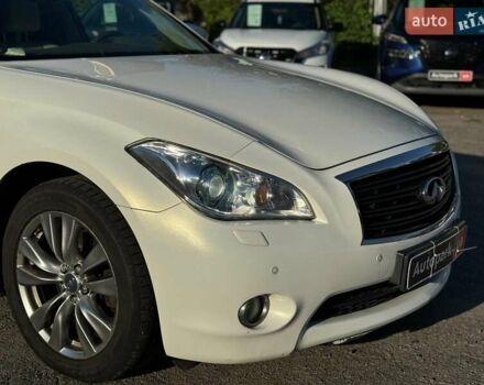 Белый Инфинити Q70, объемом двигателя 3.7 л и пробегом 143 тыс. км за 12790 $, фото 5 на Automoto.ua