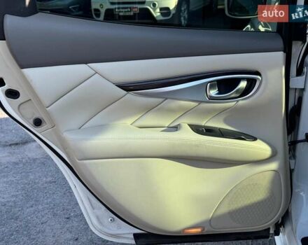 Белый Инфинити Q70, объемом двигателя 3.7 л и пробегом 143 тыс. км за 12790 $, фото 22 на Automoto.ua