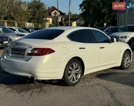 Белый Инфинити Q70, объемом двигателя 3.7 л и пробегом 143 тыс. км за 12790 $, фото 7 на Automoto.ua