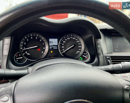 Белый Инфинити Q70, объемом двигателя 3.7 л и пробегом 178 тыс. км за 21000 $, фото 9 на Automoto.ua