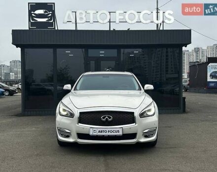 Белый Инфинити Q70, объемом двигателя 3.7 л и пробегом 101 тыс. км за 16990 $, фото 2 на Automoto.ua