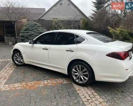 Белый Инфинити Q70, объемом двигателя 2.5 л и пробегом 68 тыс. км за 24000 $, фото 5 на Automoto.ua