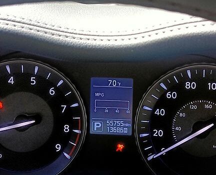 Белый Инфинити Q70, объемом двигателя 3.7 л и пробегом 80 тыс. км за 16700 $, фото 4 на Automoto.ua