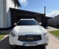 Белый Инфинити Q70, объемом двигателя 3.7 л и пробегом 120 тыс. км за 25777 $, фото 4 на Automoto.ua