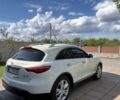 Белый Инфинити Q70, объемом двигателя 3.7 л и пробегом 120 тыс. км за 25777 $, фото 2 на Automoto.ua
