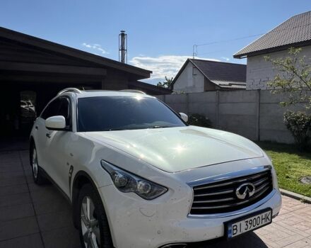 Белый Инфинити Q70, объемом двигателя 3.7 л и пробегом 120 тыс. км за 25777 $, фото 3 на Automoto.ua