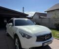Белый Инфинити Q70, объемом двигателя 3.7 л и пробегом 120 тыс. км за 25777 $, фото 3 на Automoto.ua