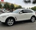Белый Инфинити Q70, объемом двигателя 3 л и пробегом 128 тыс. км за 19800 $, фото 3 на Automoto.ua