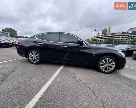 Черный Инфинити Q70, объемом двигателя 3.7 л и пробегом 262 тыс. км за 12700 $, фото 6 на Automoto.ua