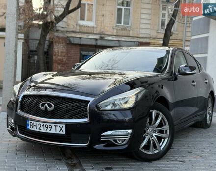 Чорний Інфініті Q70, об'ємом двигуна 2.14 л та пробігом 209 тис. км за 15500 $, фото 6 на Automoto.ua