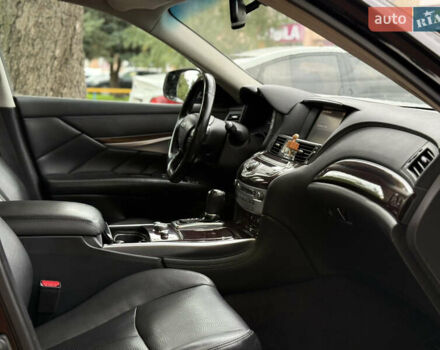 Черный Инфинити Q70, объемом двигателя 2.14 л и пробегом 205 тыс. км за 14900 $, фото 14 на Automoto.ua