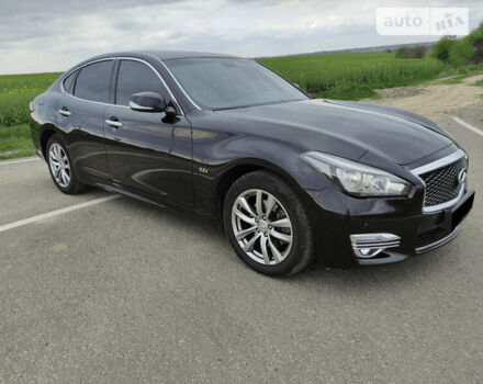 Черный Инфинити Q70, объемом двигателя 2.14 л и пробегом 300 тыс. км за 15700 $, фото 4 на Automoto.ua