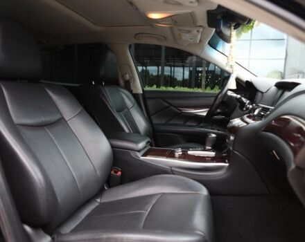 Чорний Інфініті Q70, об'ємом двигуна 3.7 л та пробігом 99 тис. км за 16900 $, фото 13 на Automoto.ua