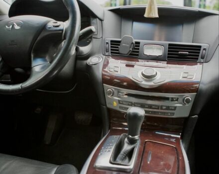 Чорний Інфініті Q70, об'ємом двигуна 3.7 л та пробігом 99 тис. км за 16900 $, фото 18 на Automoto.ua