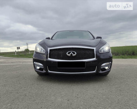 Черный Инфинити Q70, объемом двигателя 2.14 л и пробегом 300 тыс. км за 15700 $, фото 2 на Automoto.ua