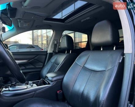 Черный Инфинити Q70, объемом двигателя 2.5 л и пробегом 102 тыс. км за 19000 $, фото 9 на Automoto.ua