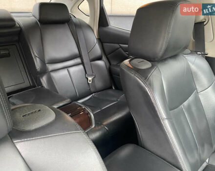 Черный Инфинити Q70, объемом двигателя 3.7 л и пробегом 230 тыс. км за 23500 $, фото 30 на Automoto.ua