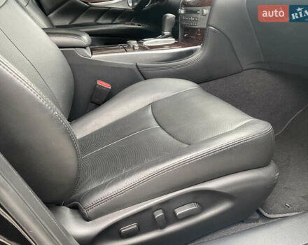 Черный Инфинити Q70, объемом двигателя 3.7 л и пробегом 230 тыс. км за 23500 $, фото 23 на Automoto.ua