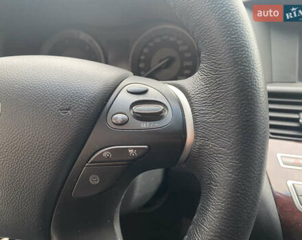 Черный Инфинити Q70, объемом двигателя 3.7 л и пробегом 230 тыс. км за 23500 $, фото 32 на Automoto.ua