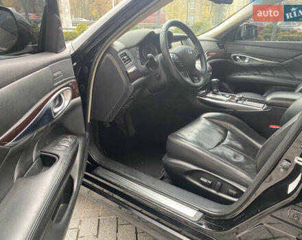 Черный Инфинити Q70, объемом двигателя 3.7 л и пробегом 230 тыс. км за 23500 $, фото 12 на Automoto.ua