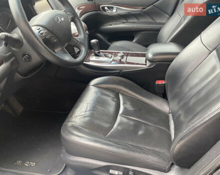 Черный Инфинити Q70, объемом двигателя 3.7 л и пробегом 230 тыс. км за 23500 $, фото 14 на Automoto.ua