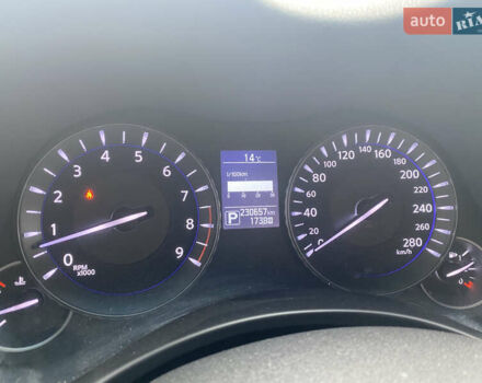 Черный Инфинити Q70, объемом двигателя 3.7 л и пробегом 230 тыс. км за 23500 $, фото 35 на Automoto.ua