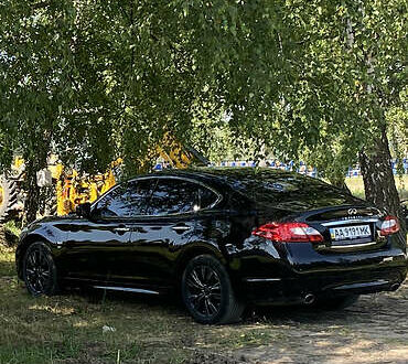 Інфініті Q70 2013 у Києві на Automoto.ua Чорний Інфініті Q70, об'ємом двигуна 3.7 л та пробігом 146 тис. км за 18855 $, фото 1 на Automoto.ua