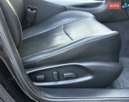 Фиолетовый Инфинити Q70, объемом двигателя 2.14 л и пробегом 209 тыс. км за 14400 $, фото 17 на Automoto.ua