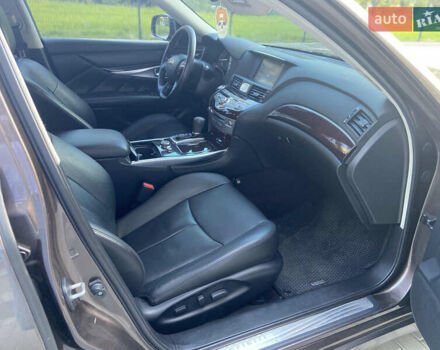 Коричневый Инфинити Q70, объемом двигателя 3.7 л и пробегом 190 тыс. км за 22000 $, фото 4 на Automoto.ua